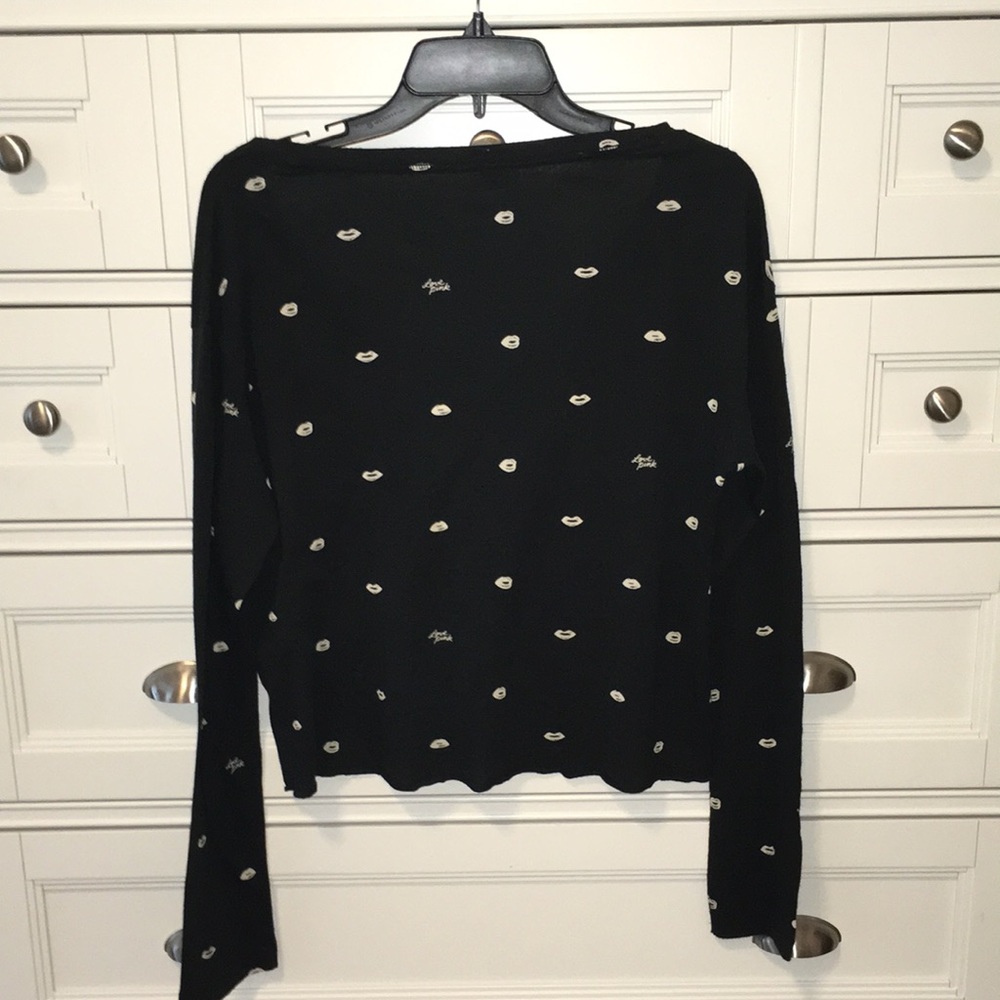 Victoria’s Secret-NWT-Logo-CropTop-Long Sleeves-V-neck-Size Extra Small - Picture 2 of 11